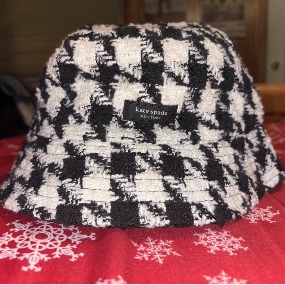 Kate Spade houndstooth bucket hat